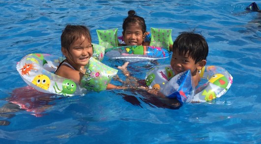 The three youngest Rosenows